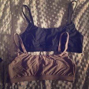 Skims Scoop Neck Bra Umber and Onyx
